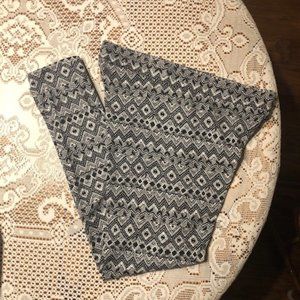 American Eagle Black and White Design Leggings - size large